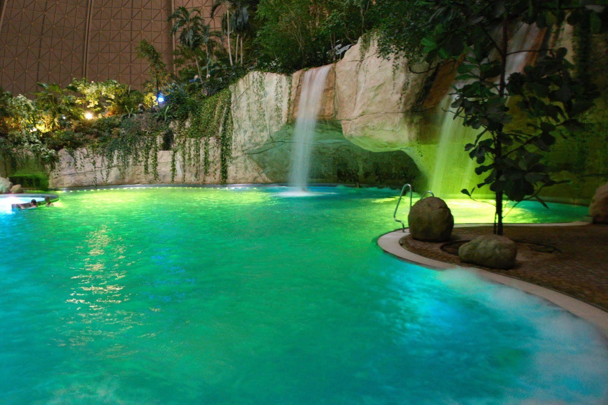 Tropical Islands Campingplatz كروسنيك المظهر الخارجي الصورة